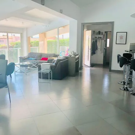 빌라 4 Bedroom, Private Heated Pool 생트막시메