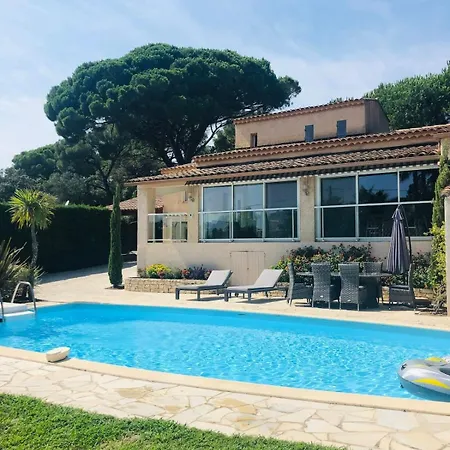 4 Bedroom, Private Heated Pool