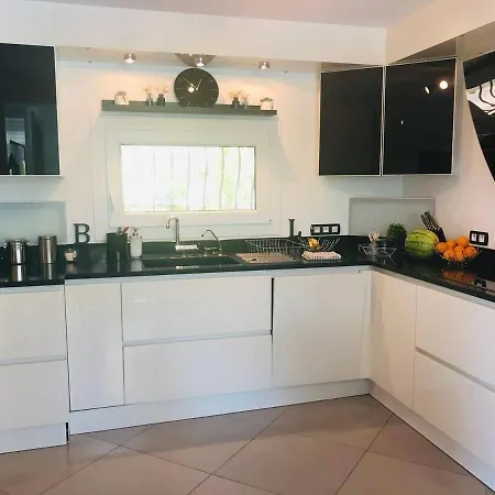 Vila 4 Bedroom, Private Heated Pool